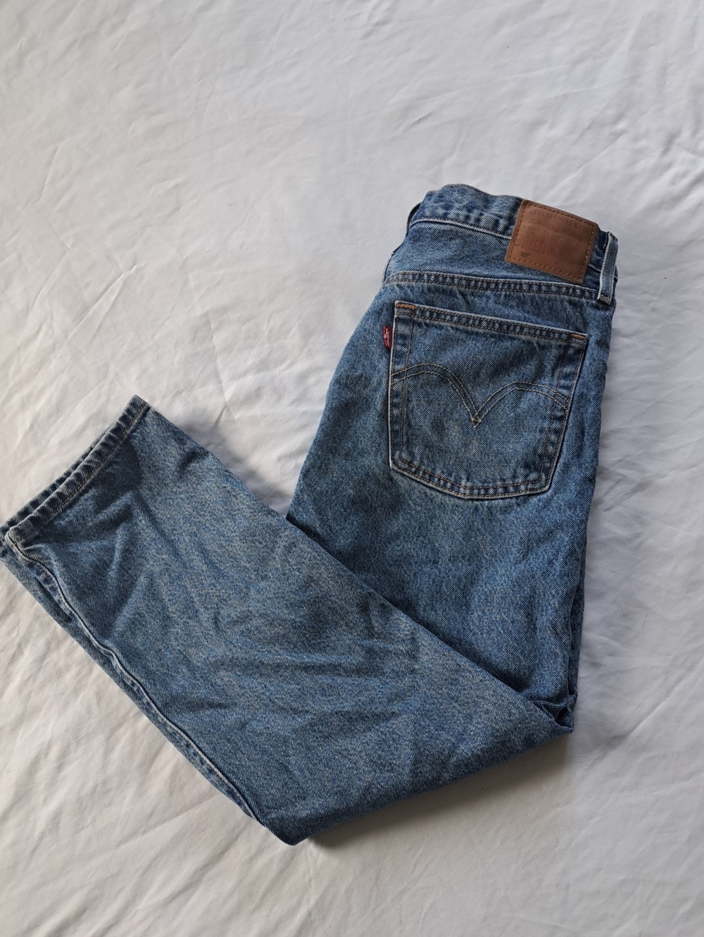 Levi's Premium 501 Crop Stonewash Womens Jeans Size 30x26 - Picture 13 of 13